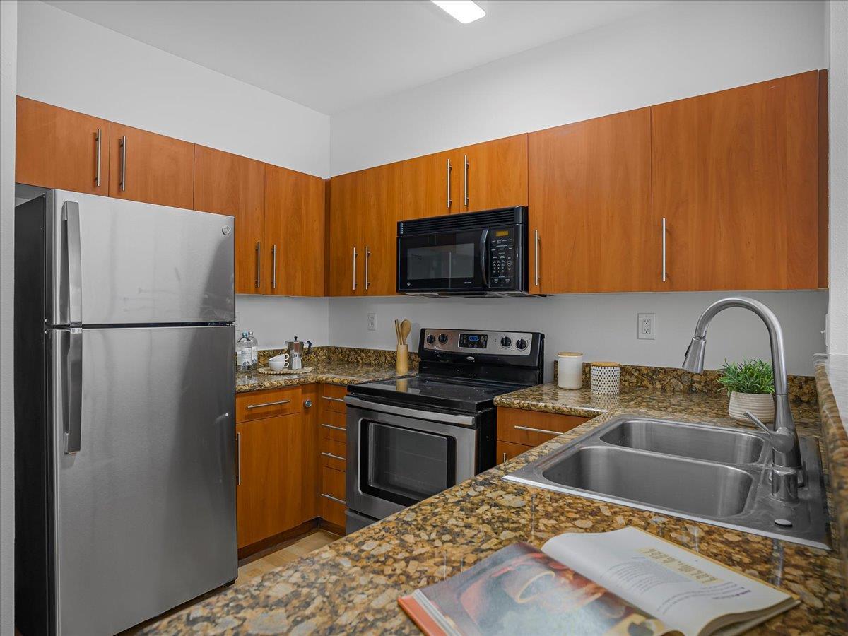 Detail Gallery Image 8 of 18 For 1060 S 3rd St #216,  San Jose,  CA 95112 - 1 Beds | 1 Baths