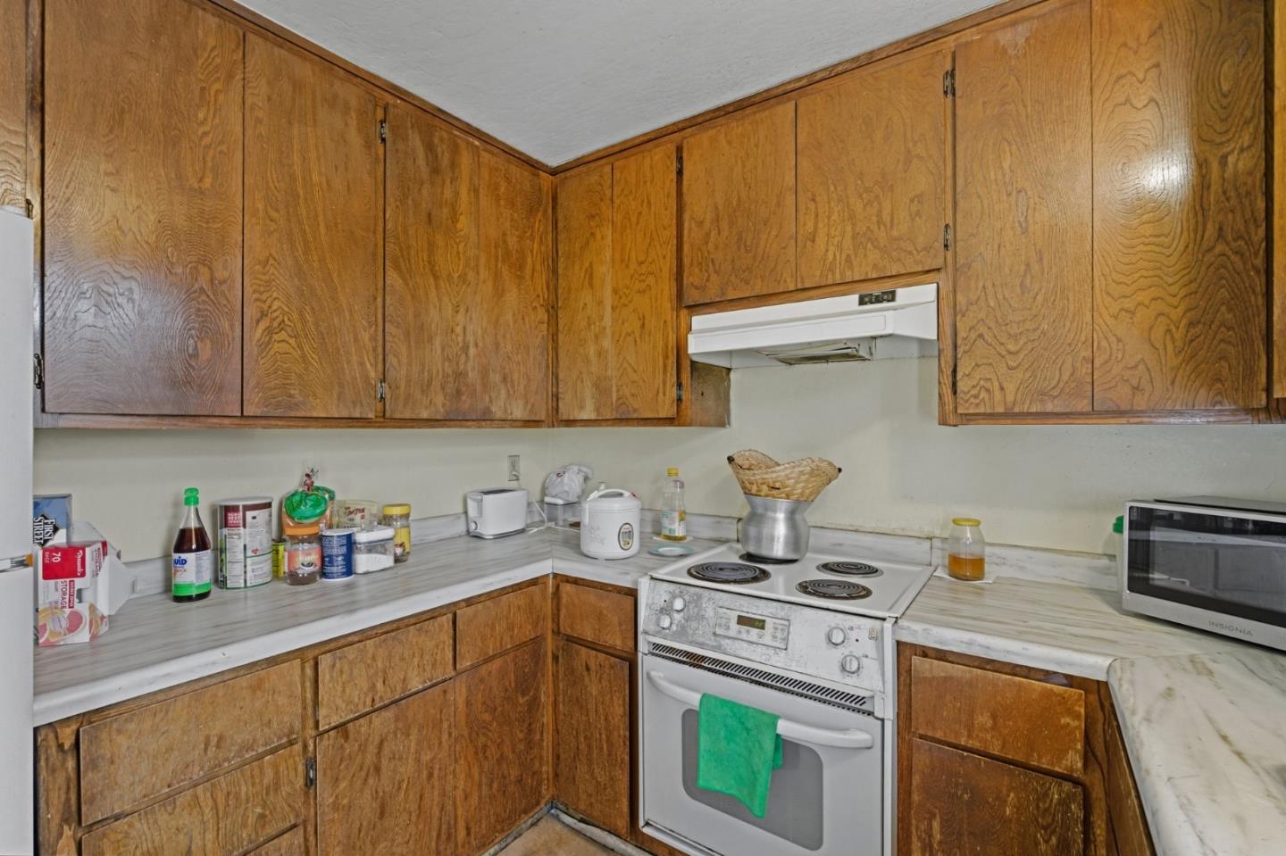 Detail Gallery Image 10 of 28 For 208 3rd Ave, Redwood City,  CA 94063 - – Beds | – Baths