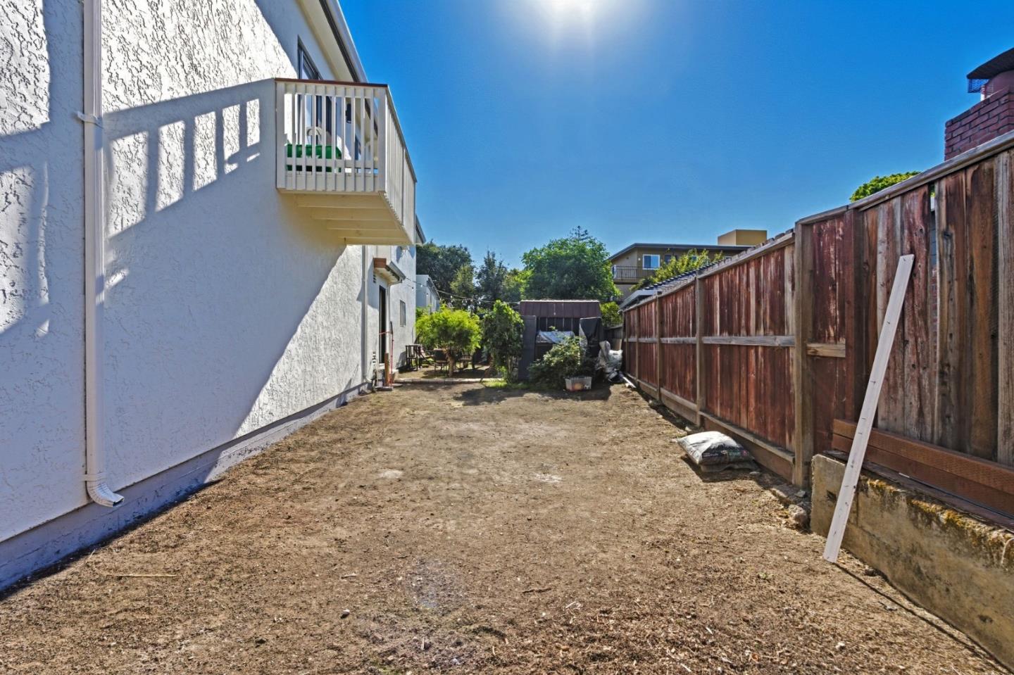 Detail Gallery Image 22 of 28 For 208 3rd Ave, Redwood City,  CA 94063 - – Beds | – Baths