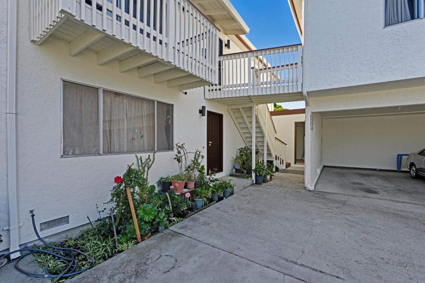 Detail Gallery Image 3 of 28 For 208 3rd Ave, Redwood City,  CA 94063 - – Beds | – Baths