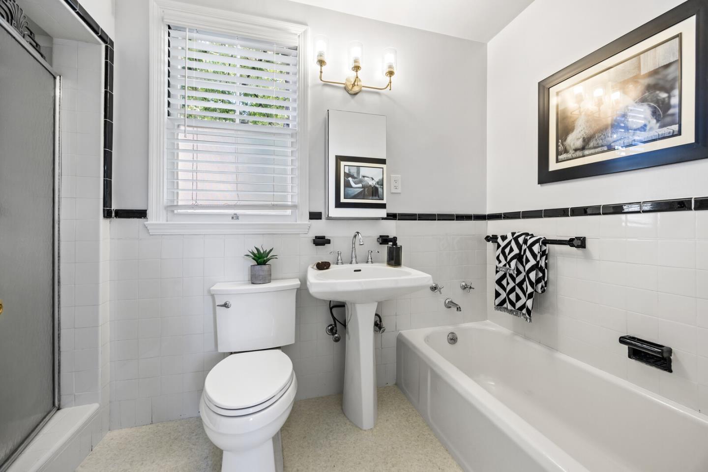 Detail Gallery Image 13 of 35 For 54 Tilton Ter, San Mateo,  CA 94401 - 2 Beds | 2 Baths