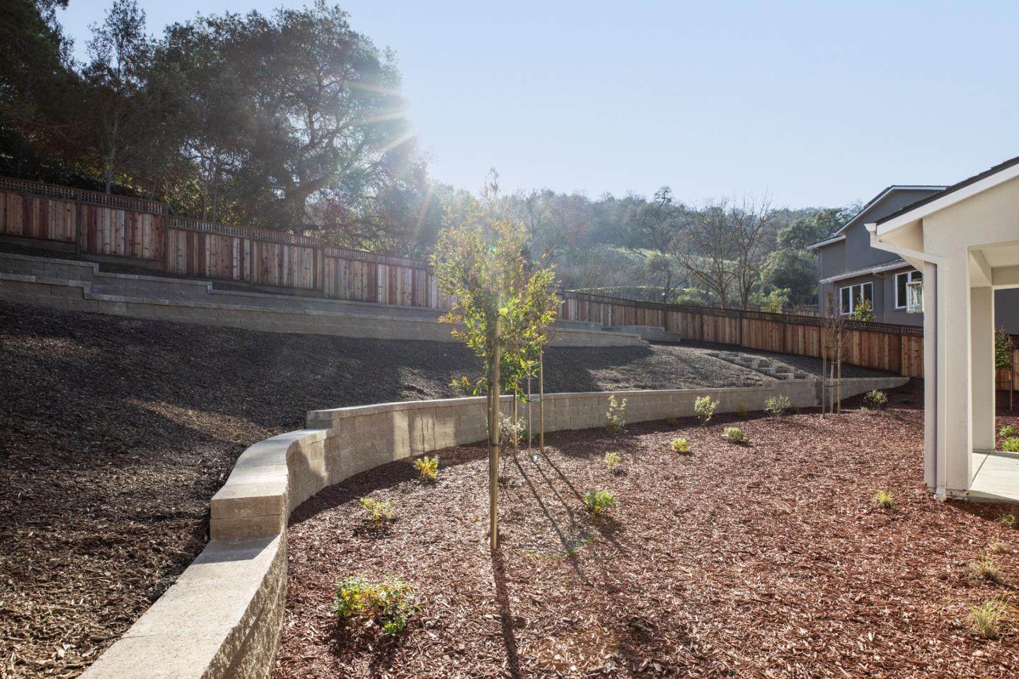 Detail Gallery Image 7 of 9 For 6212 Glendora Ct, San Jose,  CA 95123 - 4 Beds | 3/1 Baths