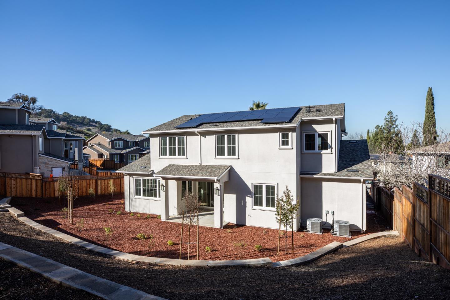 Detail Gallery Image 9 of 9 For 6212 Glendora Ct, San Jose,  CA 95123 - 4 Beds | 3/1 Baths