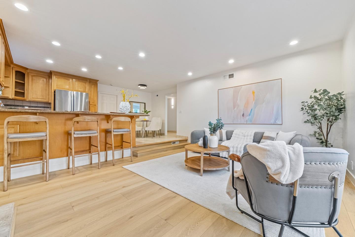 Detail Gallery Image 14 of 42 For 415 Conestoga Way, San Jose,  CA 95123 - 5 Beds | 2 Baths