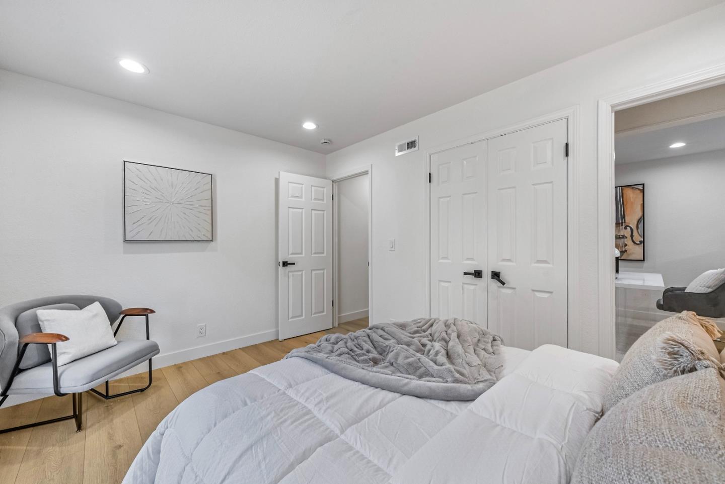 Detail Gallery Image 20 of 42 For 415 Conestoga Way, San Jose,  CA 95123 - 5 Beds | 2 Baths