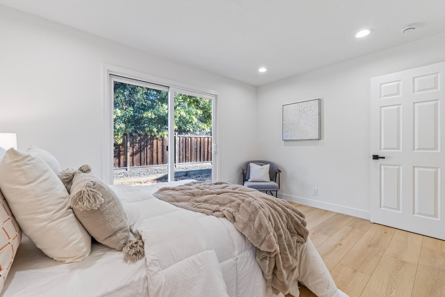 Detail Gallery Image 21 of 42 For 415 Conestoga Way, San Jose,  CA 95123 - 5 Beds | 2 Baths