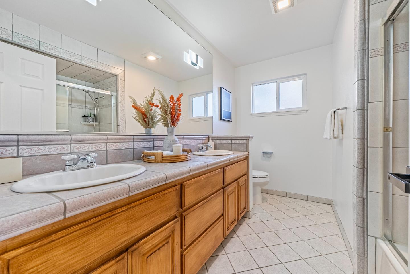 Detail Gallery Image 30 of 42 For 415 Conestoga Way, San Jose,  CA 95123 - 5 Beds | 2 Baths