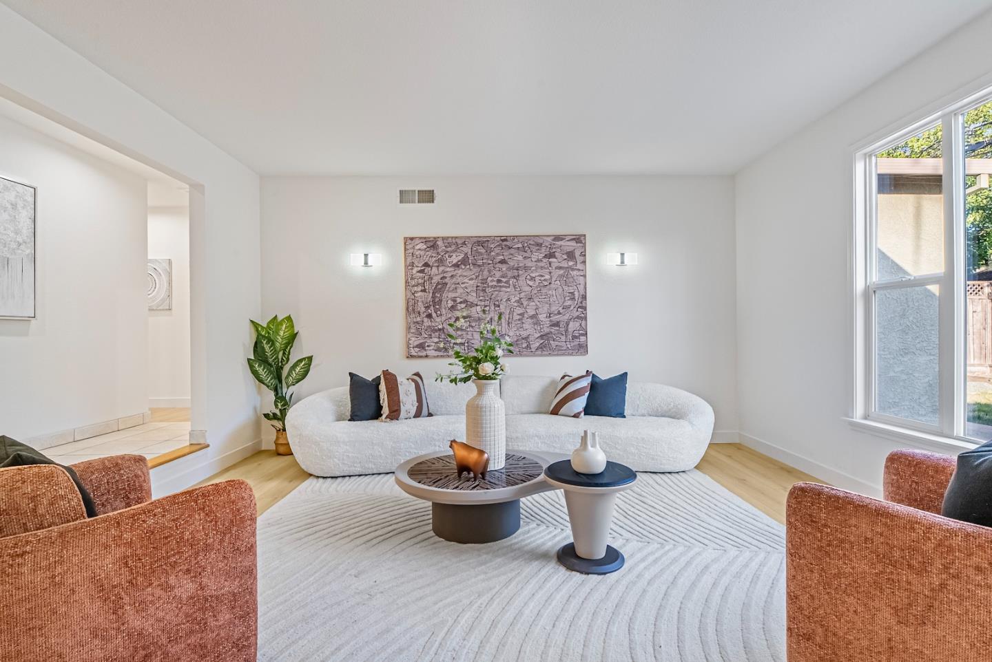 Detail Gallery Image 6 of 42 For 415 Conestoga Way, San Jose,  CA 95123 - 5 Beds | 2 Baths