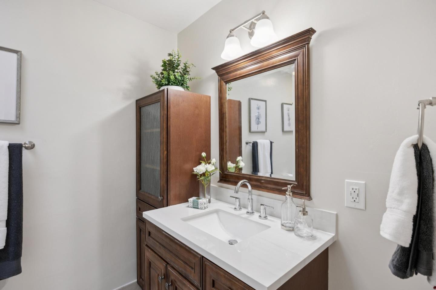 Detail Gallery Image 21 of 58 For 22430 Summit Rd, Los Gatos,  CA 95033 - 3 Beds | 2 Baths