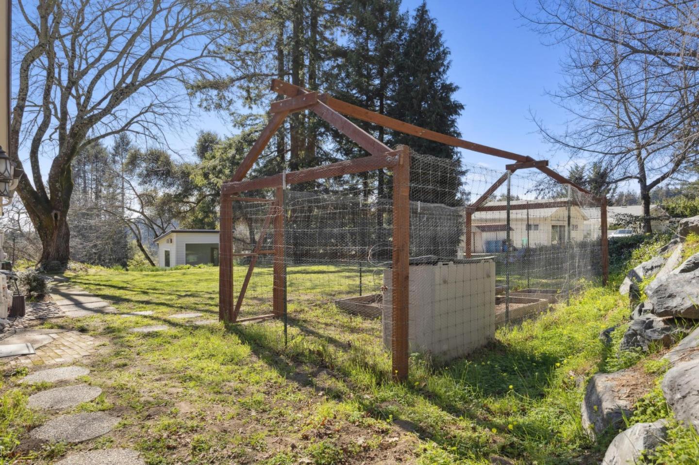 Detail Gallery Image 48 of 58 For 22430 Summit Rd, Los Gatos,  CA 95033 - 3 Beds | 2 Baths