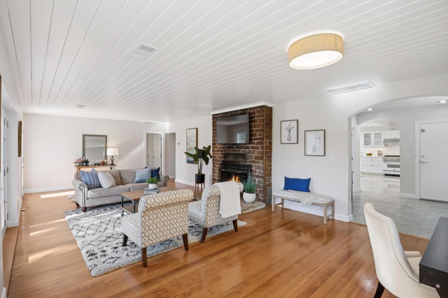 Detail Gallery Image 6 of 58 For 22430 Summit Rd, Los Gatos,  CA 95033 - 3 Beds | 2 Baths