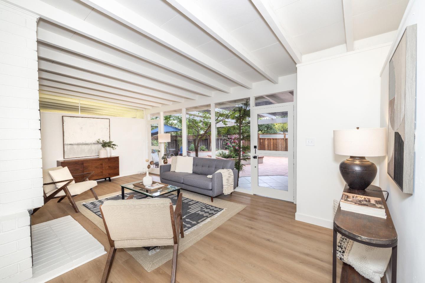 Detail Gallery Image 5 of 39 For 3141 David Ct, Palo Alto,  CA 94303 - 3 Beds | 2 Baths