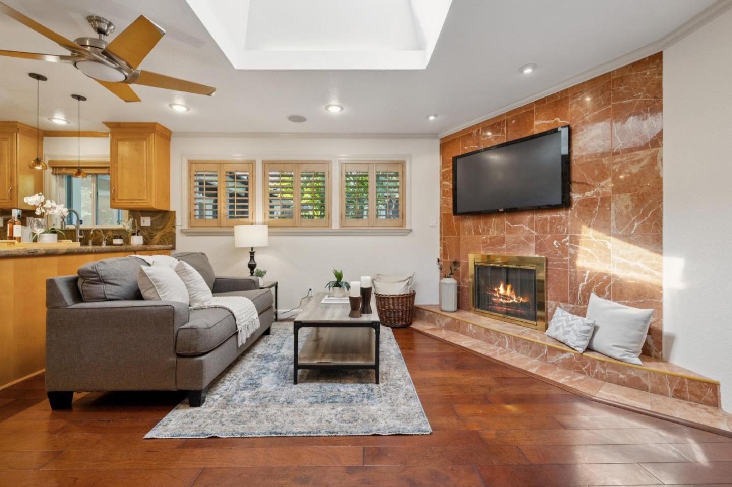 Detail Gallery Image 18 of 31 For 572 Cypress St, Redwood City,  CA 94061 - 3 Beds | 2 Baths