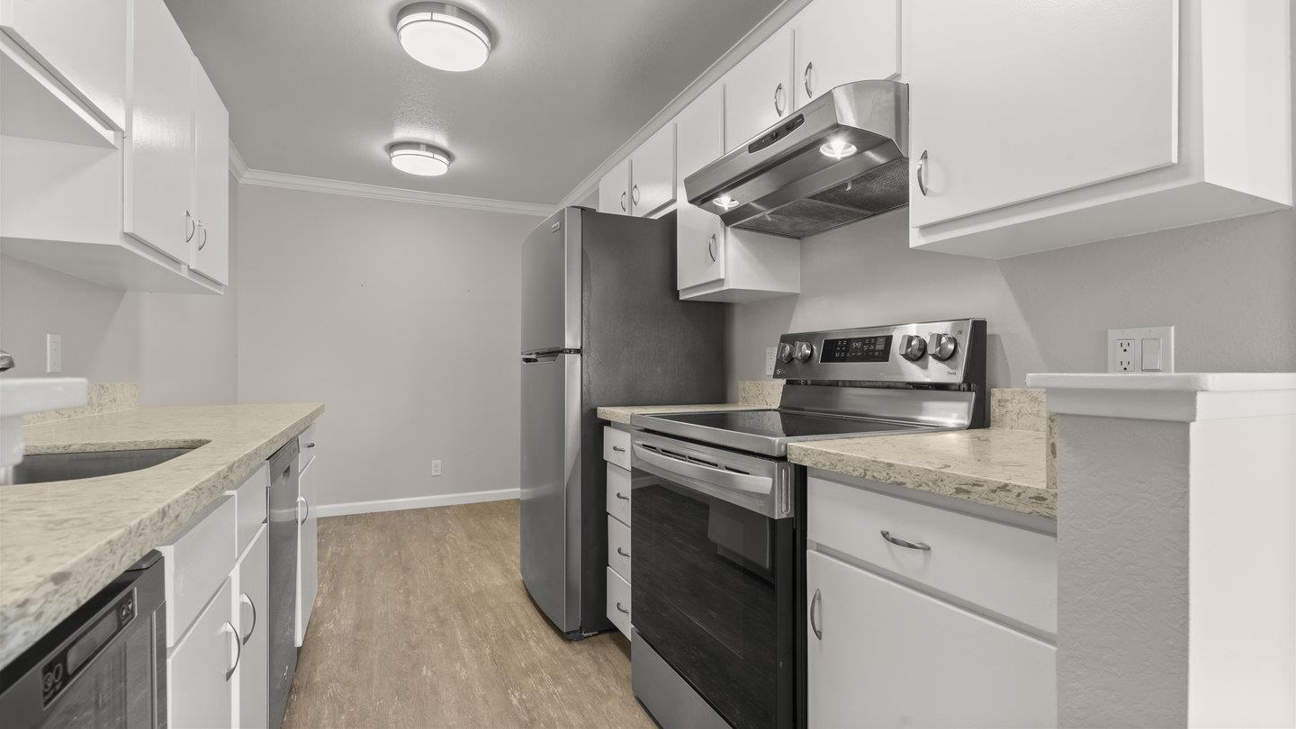 Detail Gallery Image 5 of 20 For 910 Beach Park Blvd #106,  Foster City,  CA 94404 - 2 Beds | 2 Baths