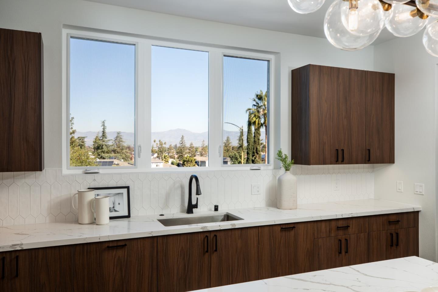 Detail Gallery Image 16 of 34 For 6218 Glendora Ct, San Jose,  CA 95123 - 4 Beds | 3/1 Baths