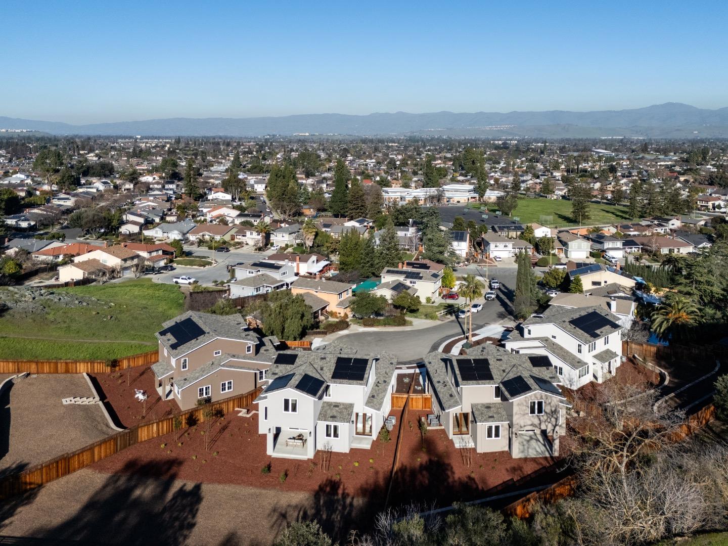 Detail Gallery Image 6 of 34 For 6218 Glendora Ct, San Jose,  CA 95123 - 4 Beds | 3/1 Baths