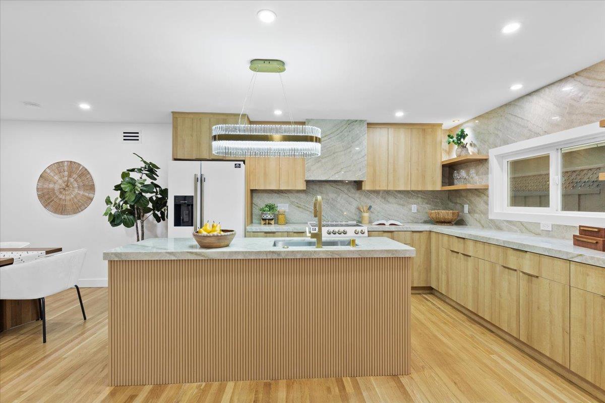 Detail Gallery Image 11 of 26 For 212 Belden Dr, San Jose,  CA 95123 - 3 Beds | 2 Baths