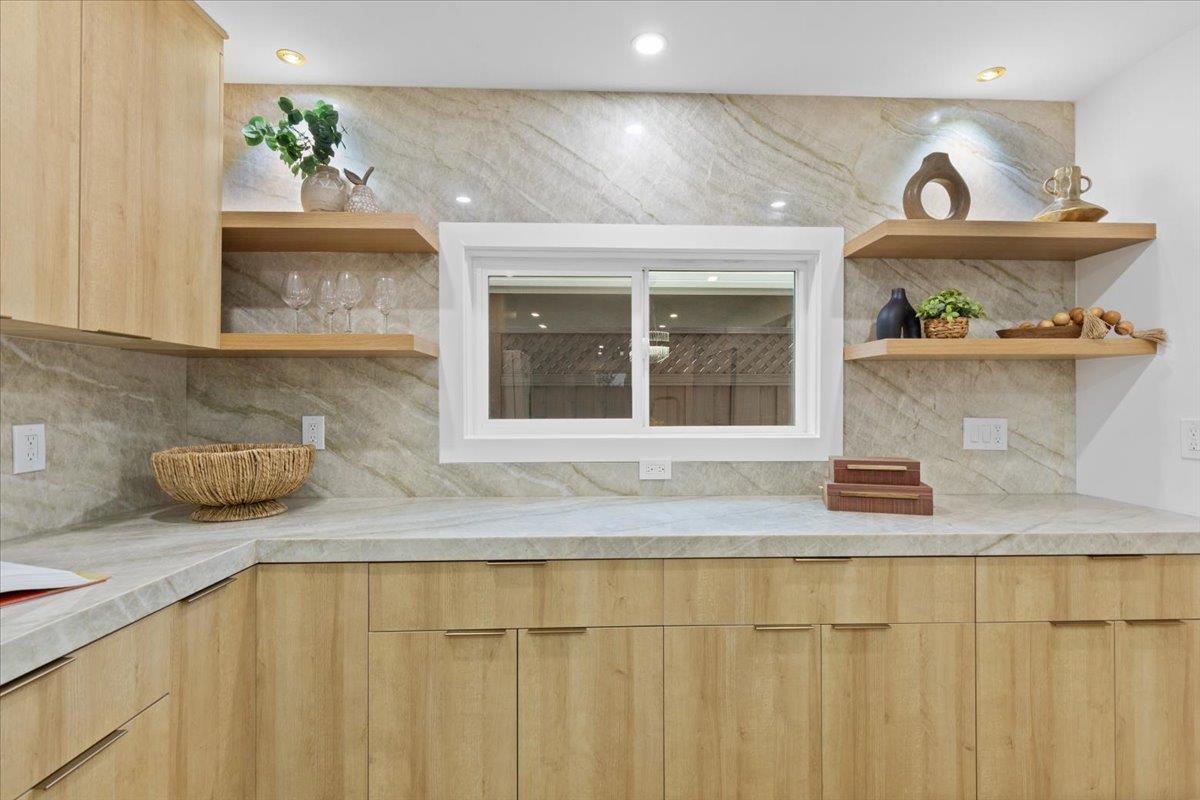 Detail Gallery Image 13 of 26 For 212 Belden Dr, San Jose,  CA 95123 - 3 Beds | 2 Baths