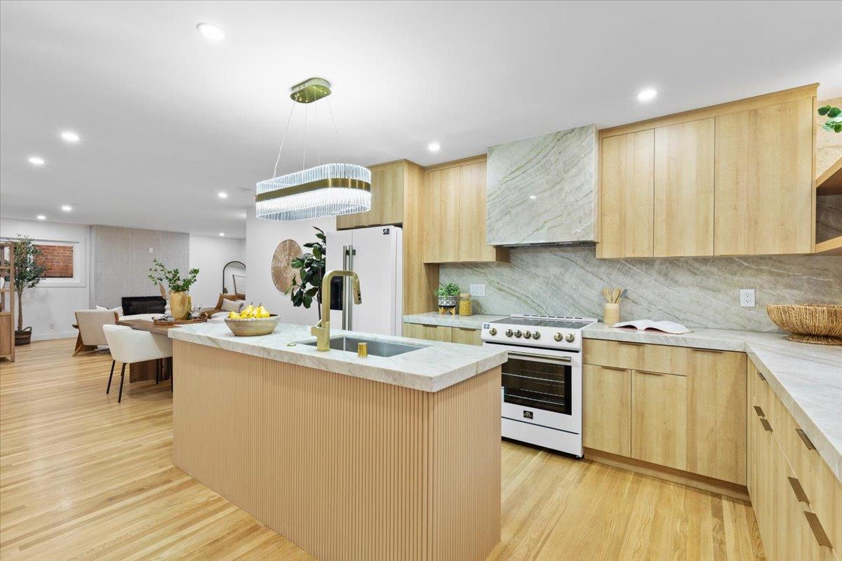 Detail Gallery Image 9 of 26 For 212 Belden Dr, San Jose,  CA 95123 - 3 Beds | 2 Baths