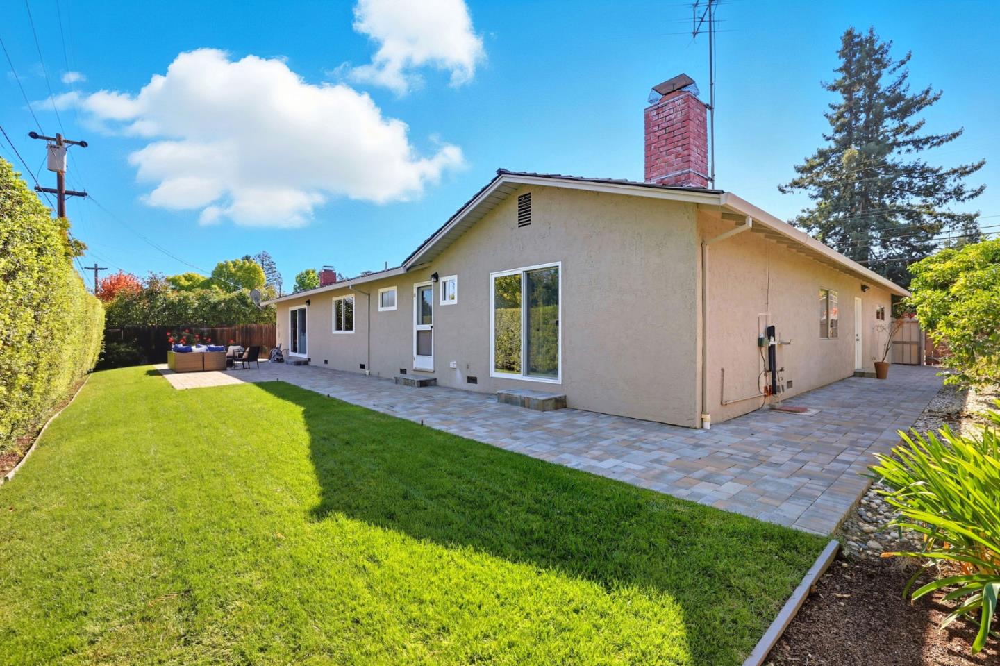Detail Gallery Image 37 of 39 For 83 Almond Ave, Los Altos,  CA 94022 - 3 Beds | 2/1 Baths