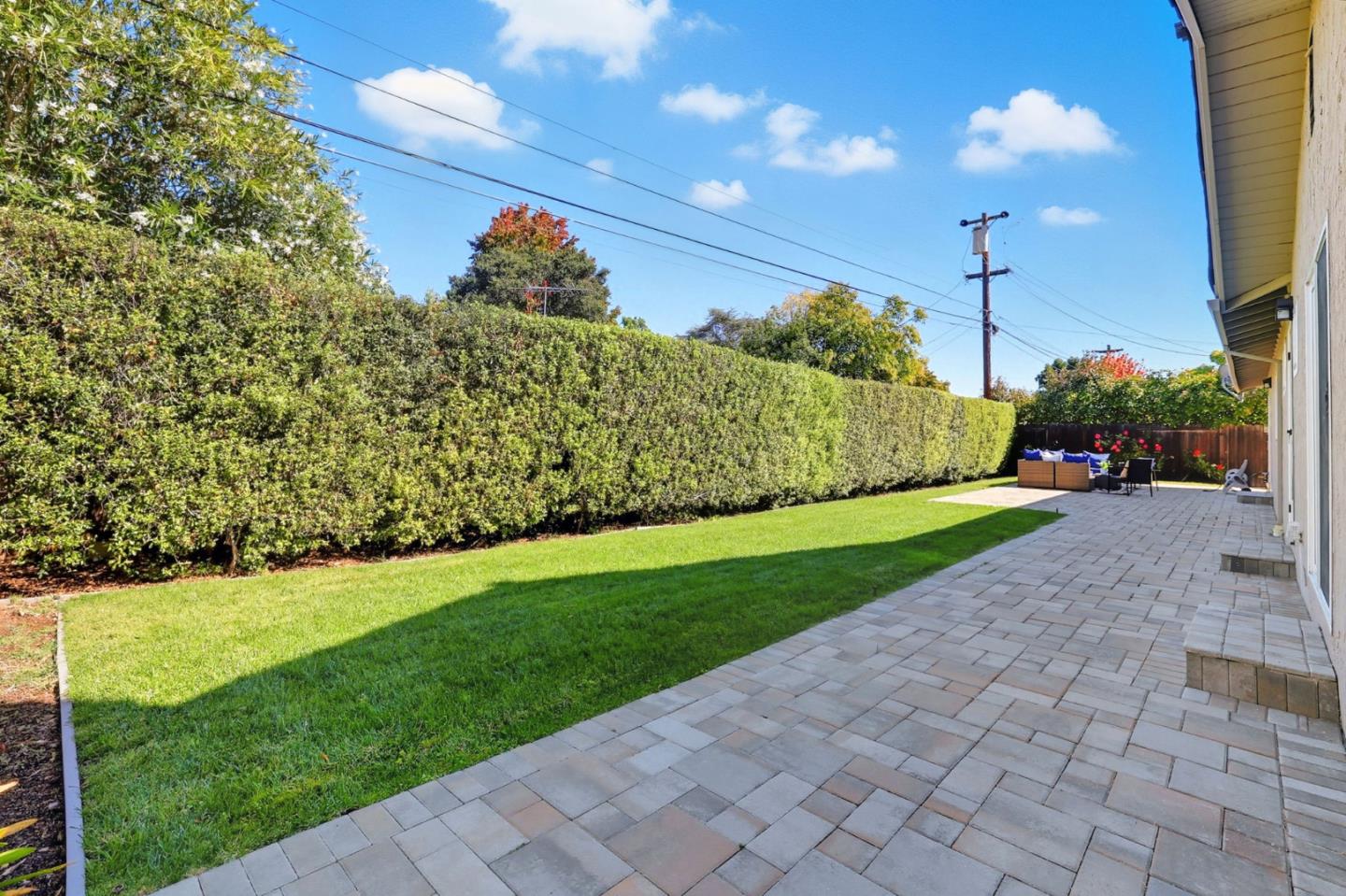 Detail Gallery Image 38 of 39 For 83 Almond Ave, Los Altos,  CA 94022 - 3 Beds | 2/1 Baths