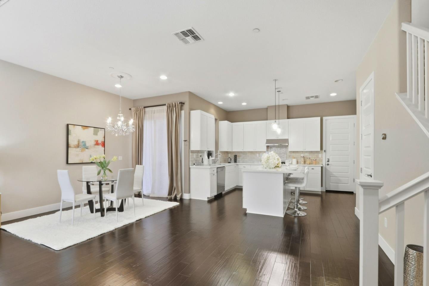 Detail Gallery Image 10 of 44 For 563 Odyssey Ln, Milpitas,  CA 95035 - 4 Beds | 3/1 Baths