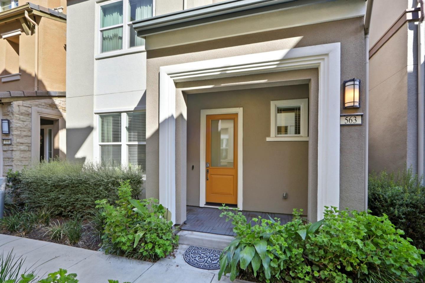 Detail Gallery Image 2 of 44 For 563 Odyssey Ln, Milpitas,  CA 95035 - 4 Beds | 3/1 Baths