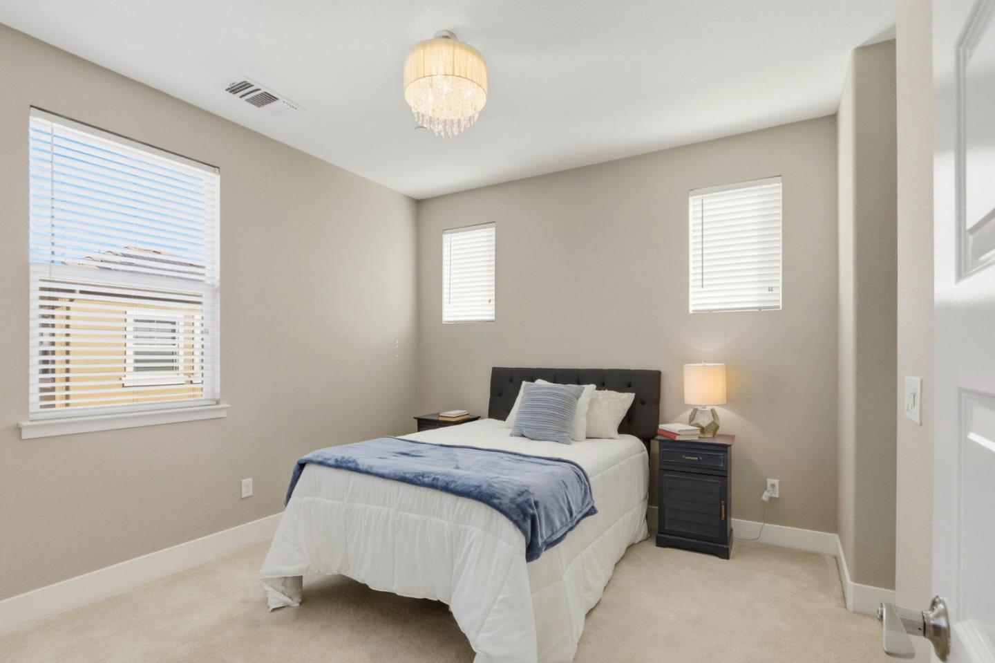 Detail Gallery Image 26 of 44 For 563 Odyssey Ln, Milpitas,  CA 95035 - 4 Beds | 3/1 Baths