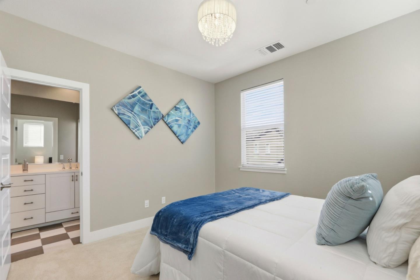 Detail Gallery Image 28 of 44 For 563 Odyssey Ln, Milpitas,  CA 95035 - 4 Beds | 3/1 Baths