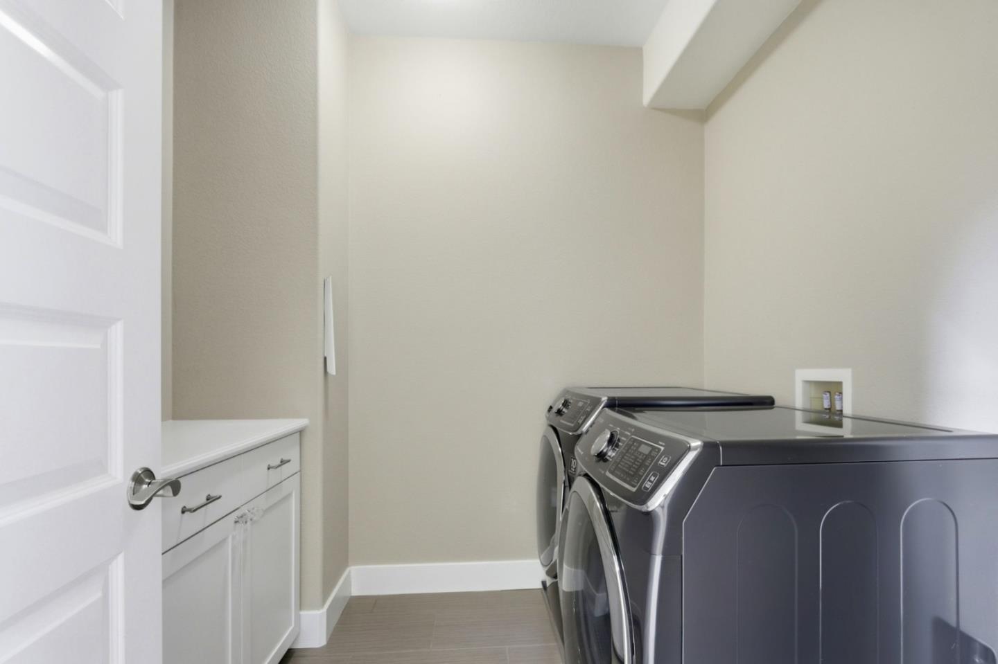 Detail Gallery Image 34 of 44 For 563 Odyssey Ln, Milpitas,  CA 95035 - 4 Beds | 3/1 Baths