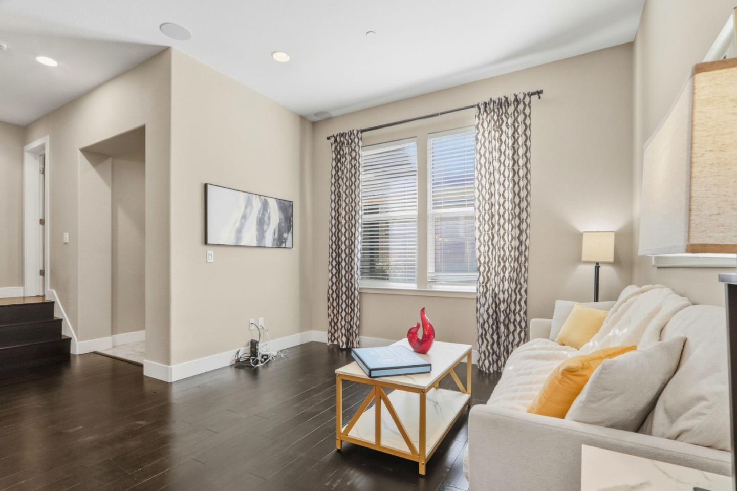 Detail Gallery Image 4 of 44 For 563 Odyssey Ln, Milpitas,  CA 95035 - 4 Beds | 3/1 Baths