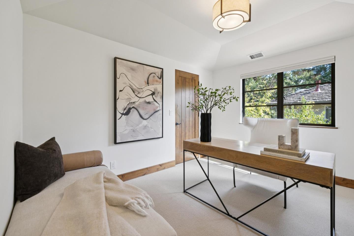 Detail Gallery Image 26 of 48 For 1827 Cowper St, Palo Alto,  CA 94301 - 6 Beds | 3/1 Baths