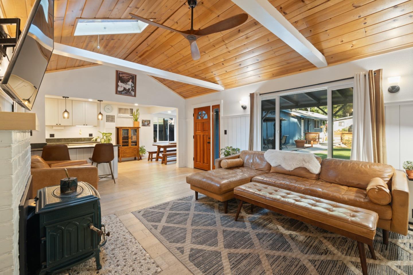 Detail Gallery Image 7 of 67 For 14775 W Park Ave, Boulder Creek,  CA 95006 - 3 Beds | 1/1 Baths