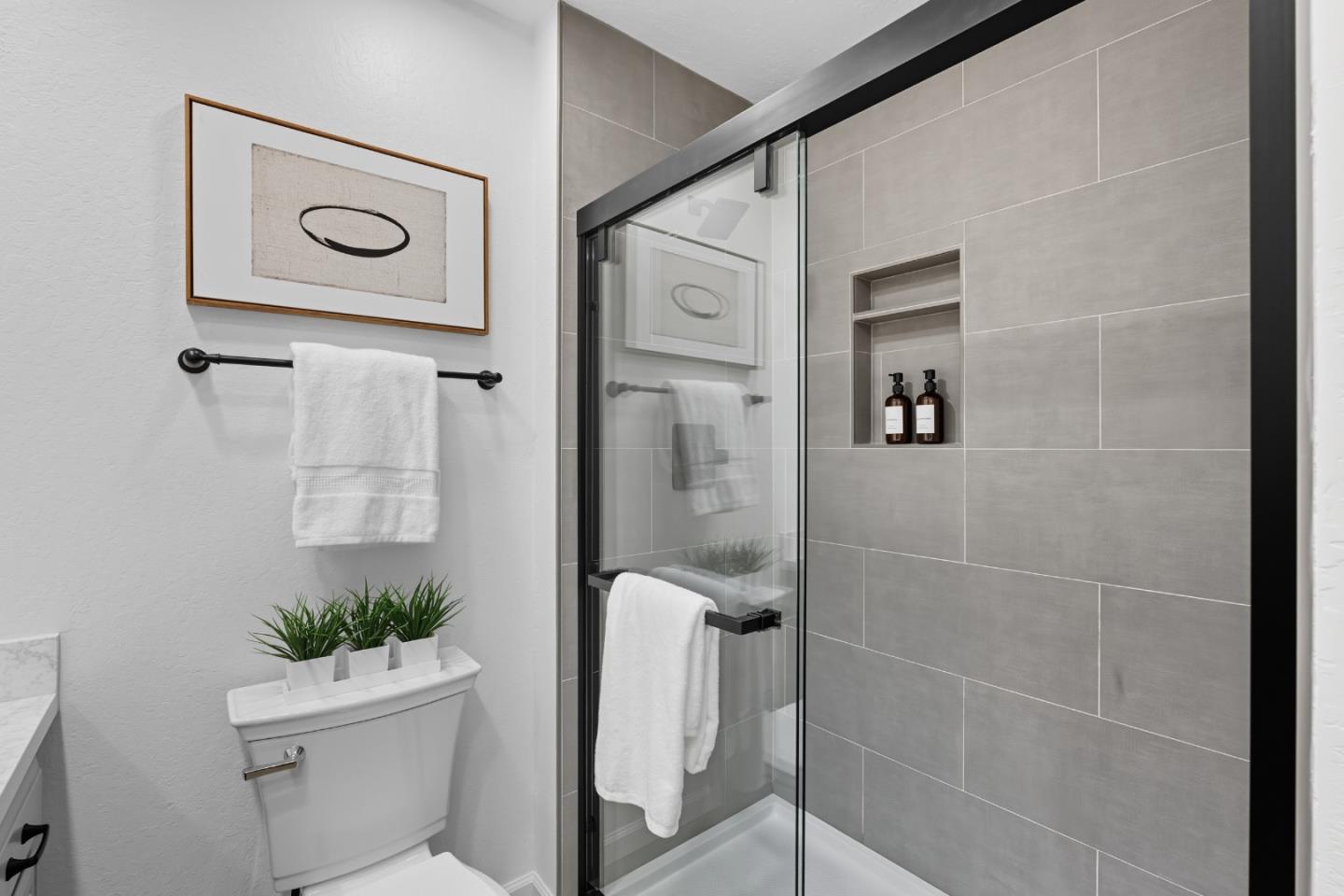 Detail Gallery Image 16 of 24 For 1229 Shoal Dr, San Mateo,  CA 94404 - 2 Beds | 2 Baths