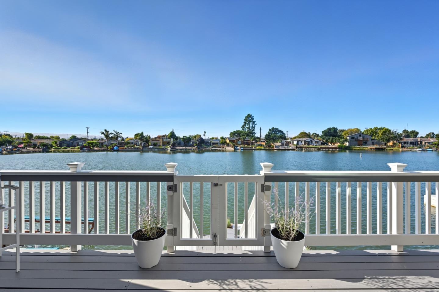 Detail Gallery Image 18 of 24 For 1229 Shoal Dr, San Mateo,  CA 94404 - 2 Beds | 2 Baths