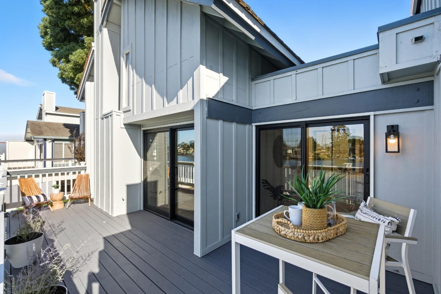 Detail Gallery Image 19 of 24 For 1229 Shoal Dr, San Mateo,  CA 94404 - 2 Beds | 2 Baths