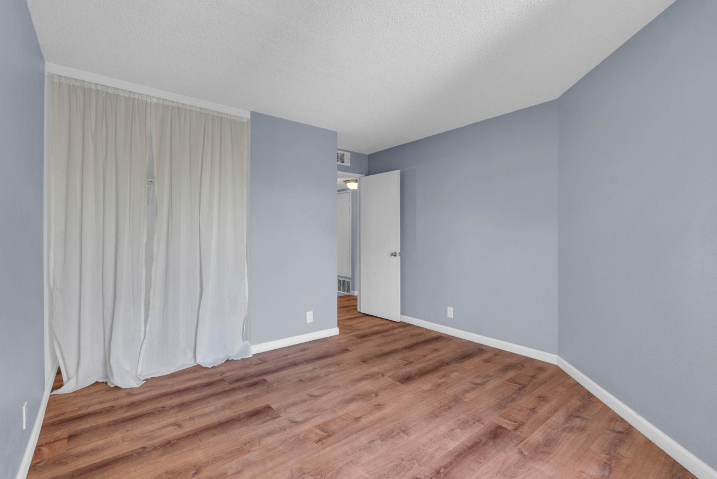 Photo #25: ML82024315 Listing: Photo #25