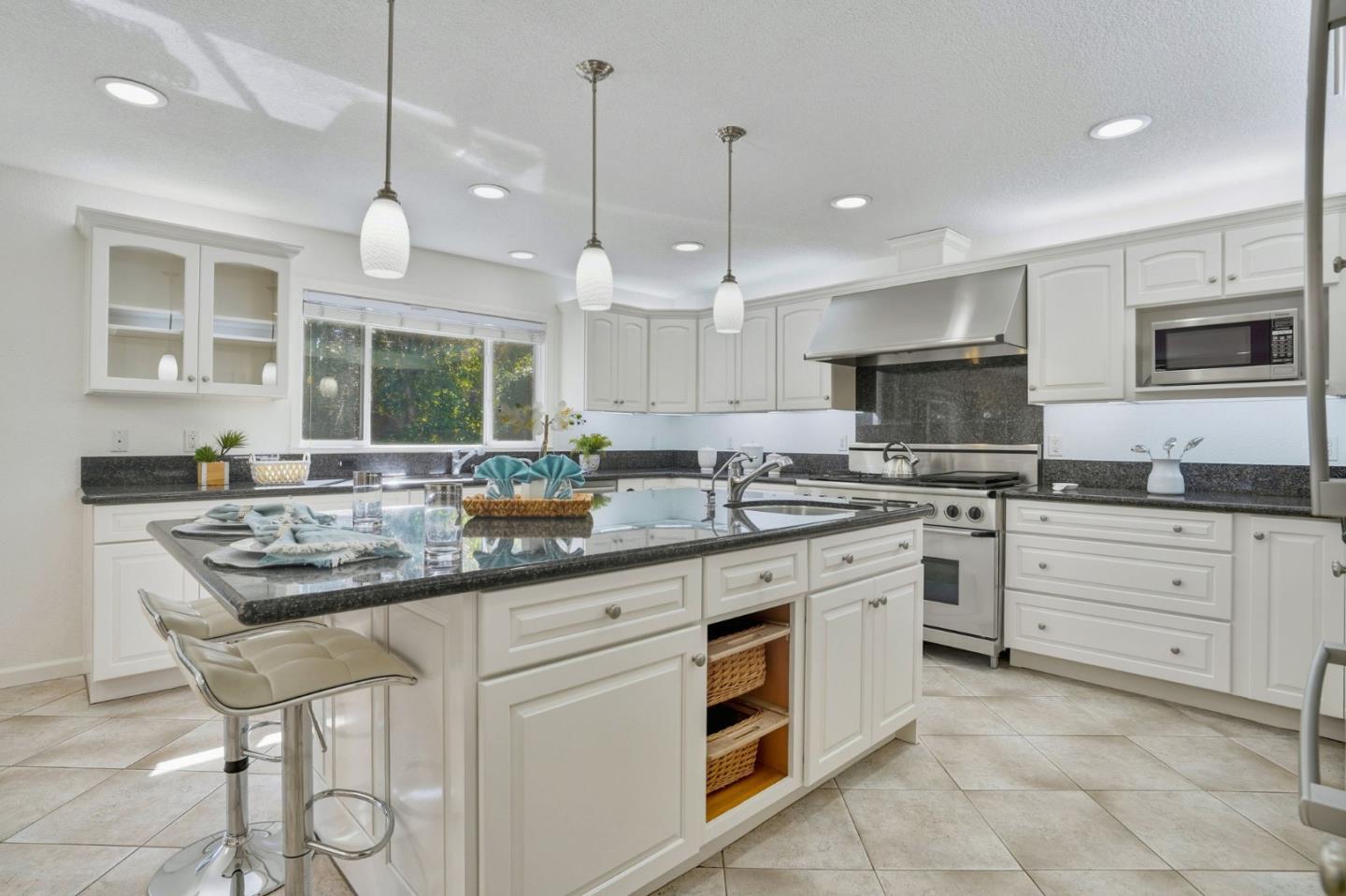 Detail Gallery Image 18 of 68 For 499 Altura Pl, Fremont,  CA 94536 - 4 Beds | 3 Baths