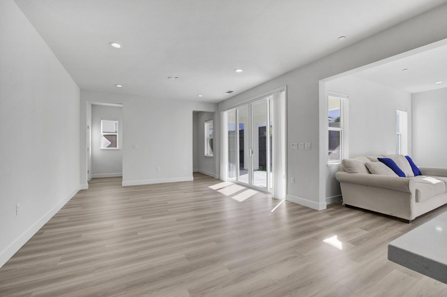 Detail Gallery Image 20 of 43 For 4203 Randa Way, Tracy,  CA 95377 - 5 Beds | 3 Baths