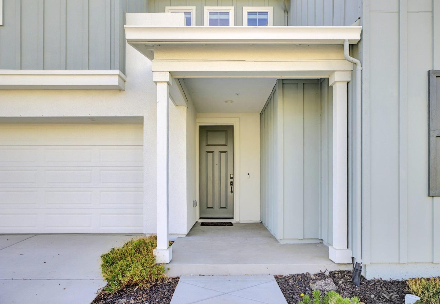 Detail Gallery Image 4 of 43 For 4203 Randa Way, Tracy,  CA 95377 - 5 Beds | 3 Baths