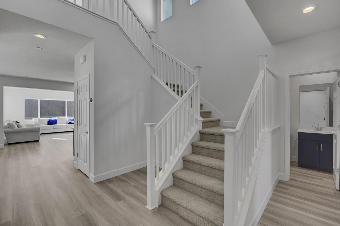 Detail Gallery Image 5 of 43 For 4203 Randa Way, Tracy,  CA 95377 - 5 Beds | 3 Baths