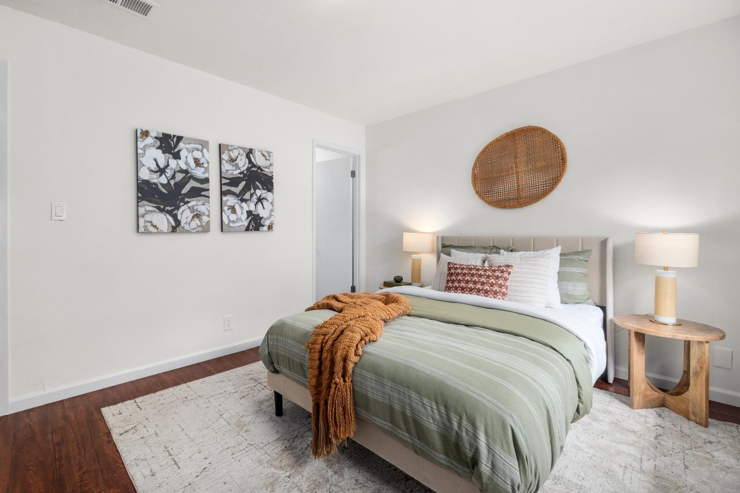 Detail Gallery Image 17 of 33 For 161 Harbor Oaks Cir, Santa Cruz,  CA 95062 - 3 Beds | 1/1 Baths