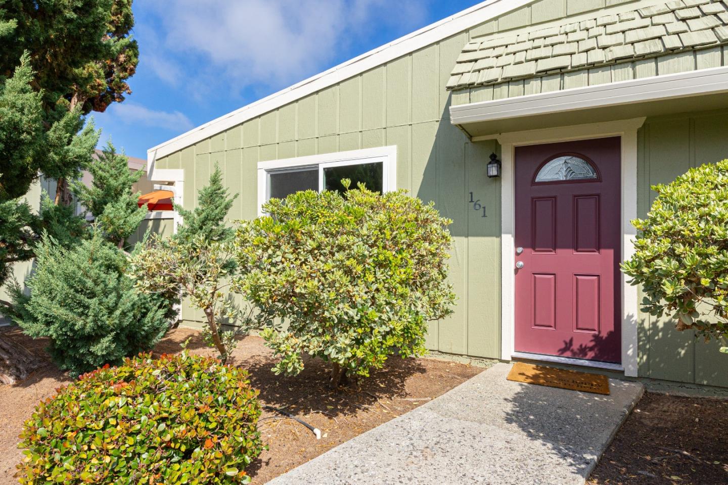 Detail Gallery Image 29 of 33 For 161 Harbor Oaks Cir, Santa Cruz,  CA 95062 - 3 Beds | 1/1 Baths