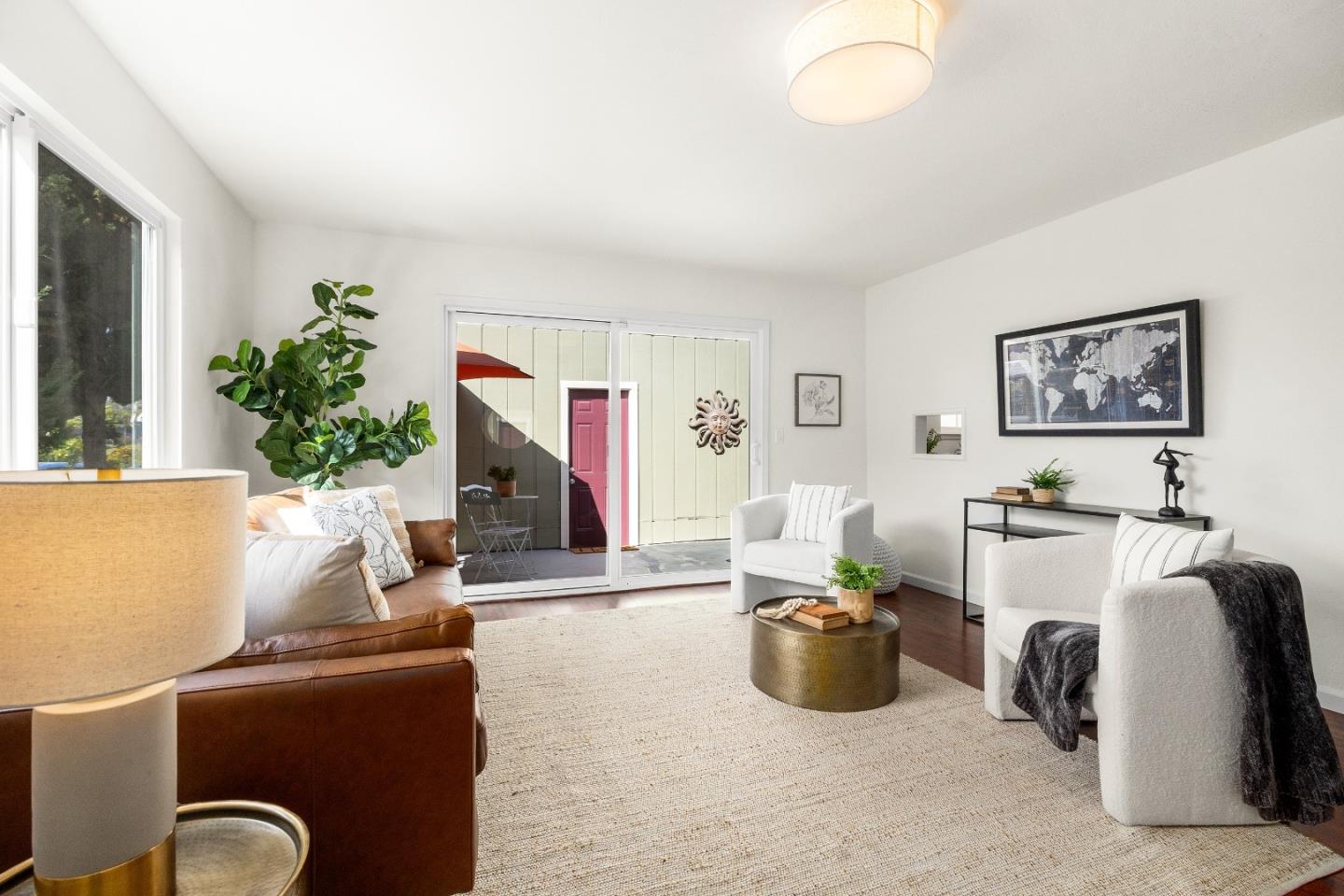 Detail Gallery Image 4 of 33 For 161 Harbor Oaks Cir, Santa Cruz,  CA 95062 - 3 Beds | 1/1 Baths