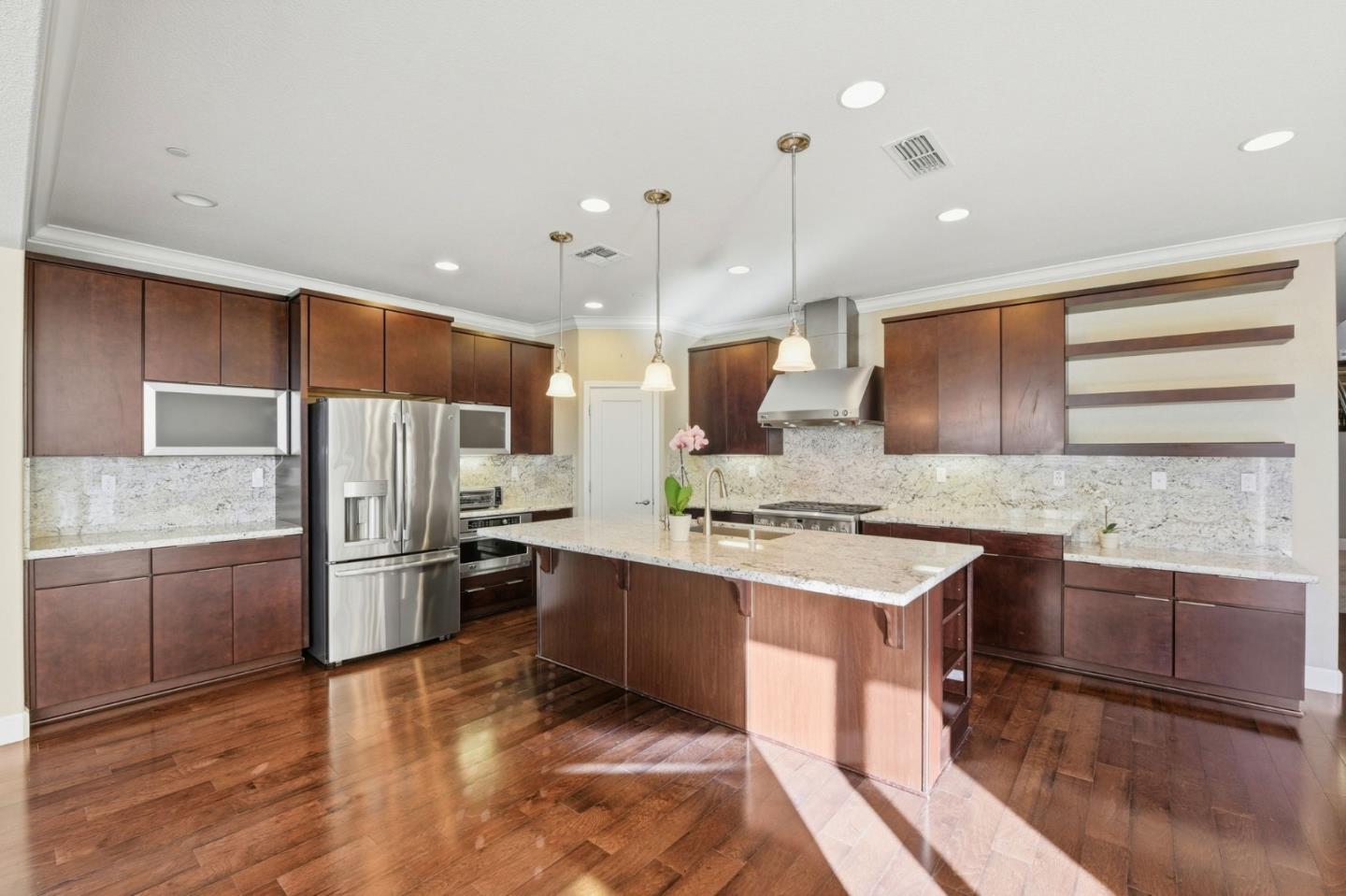 Detail Gallery Image 16 of 74 For 819 Maddox Loop, San Jose,  CA 95123 - 4 Beds | 2/1 Baths