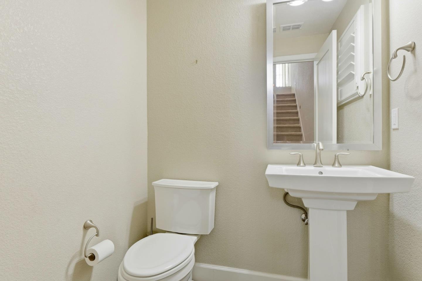 Detail Gallery Image 24 of 74 For 819 Maddox Loop, San Jose,  CA 95123 - 4 Beds | 2/1 Baths