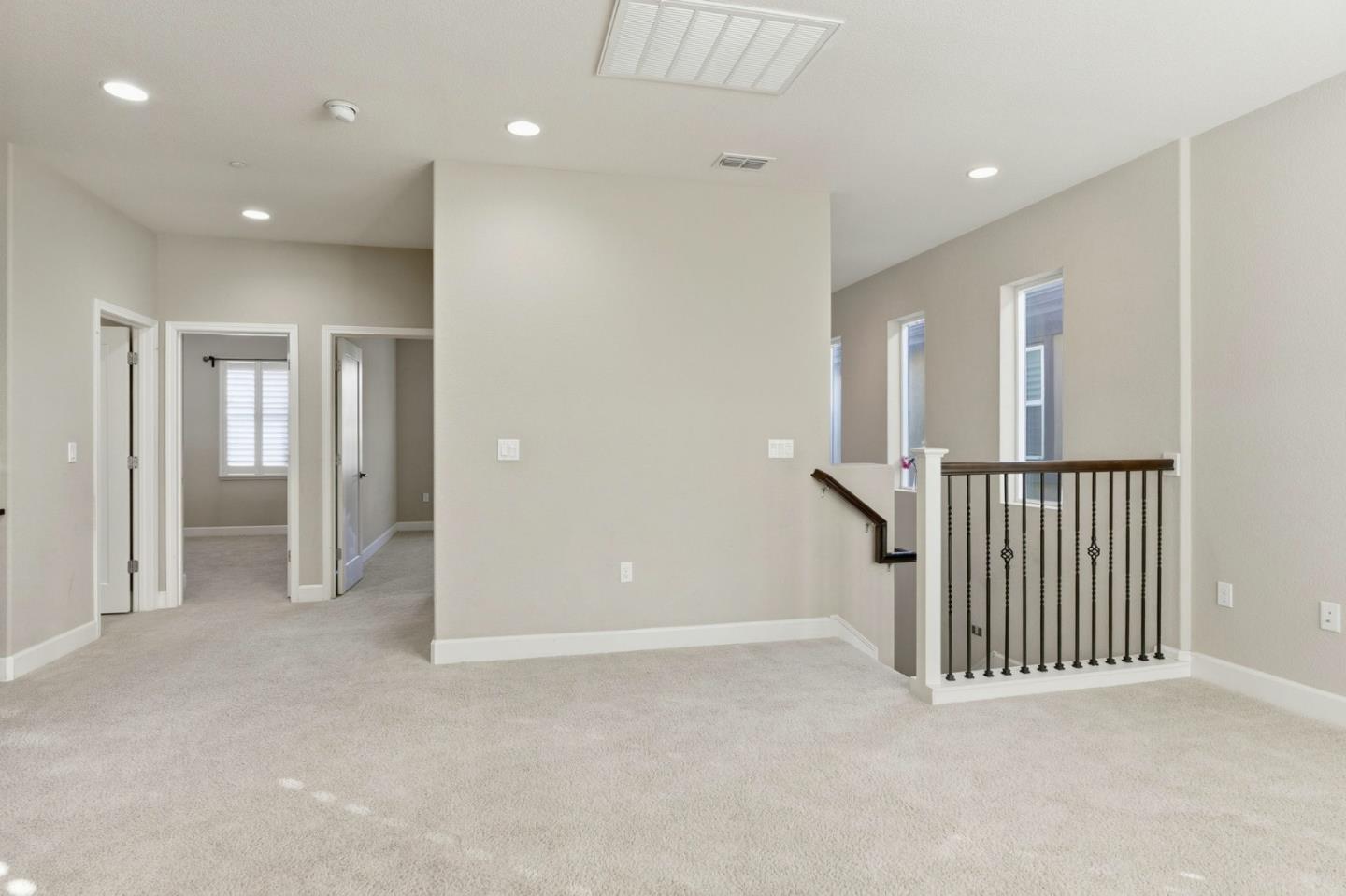 Detail Gallery Image 26 of 74 For 819 Maddox Loop, San Jose,  CA 95123 - 4 Beds | 2/1 Baths