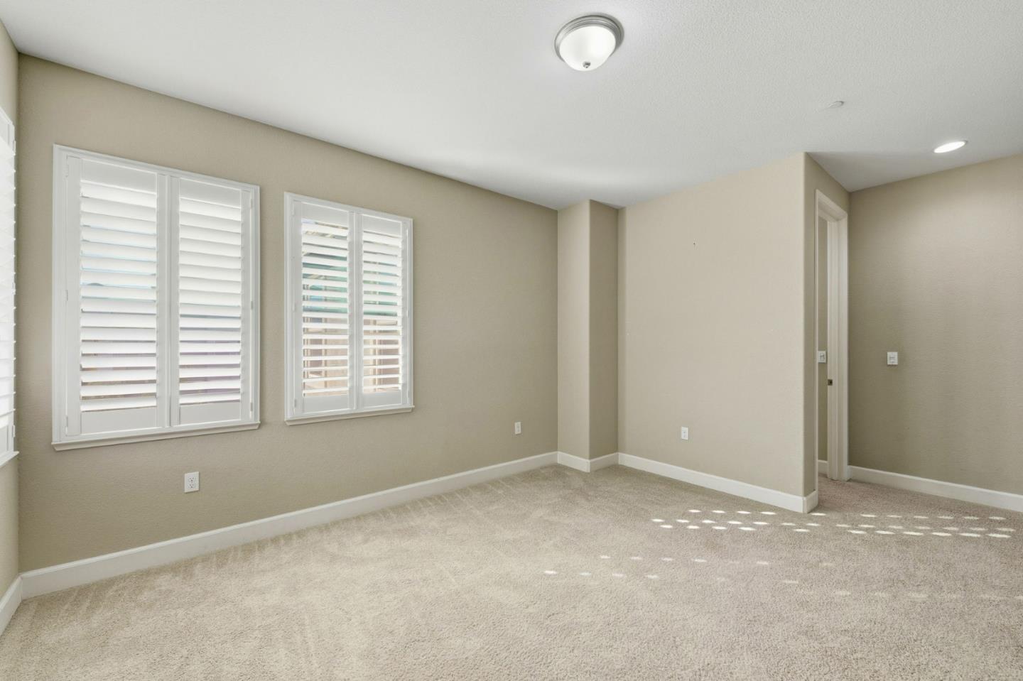 Detail Gallery Image 27 of 74 For 819 Maddox Loop, San Jose,  CA 95123 - 4 Beds | 2/1 Baths