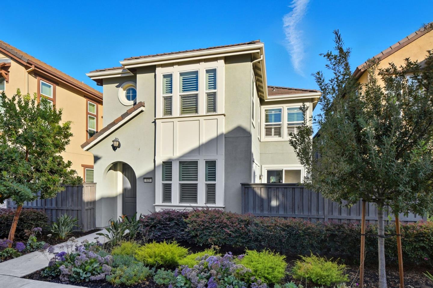 Detail Gallery Image 3 of 74 For 819 Maddox Loop, San Jose,  CA 95123 - 4 Beds | 2/1 Baths