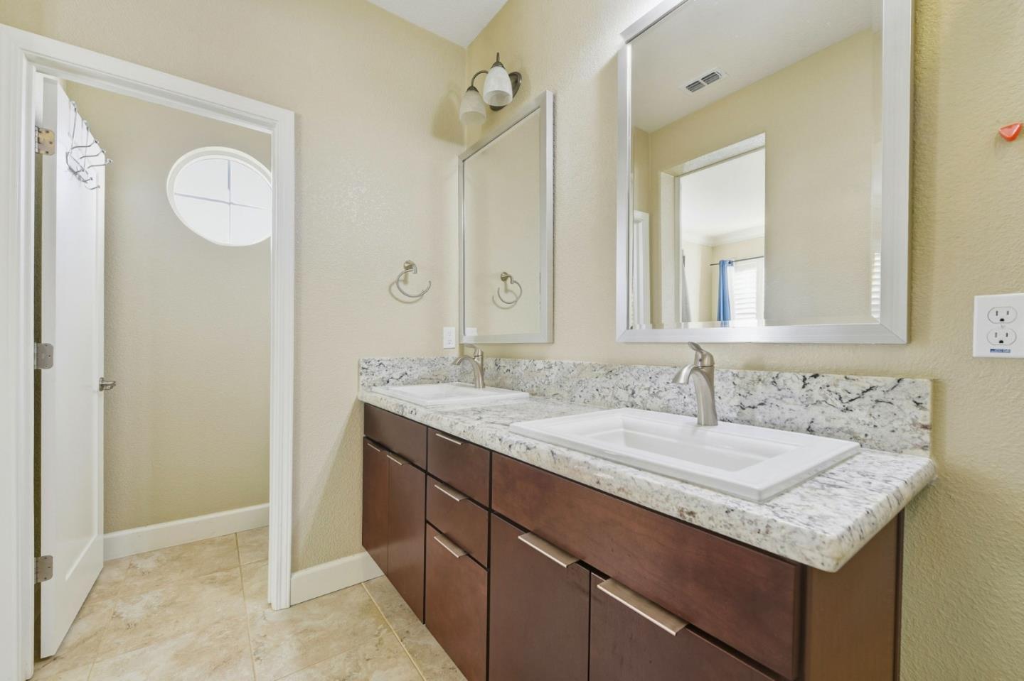 Detail Gallery Image 35 of 74 For 819 Maddox Loop, San Jose,  CA 95123 - 4 Beds | 2/1 Baths